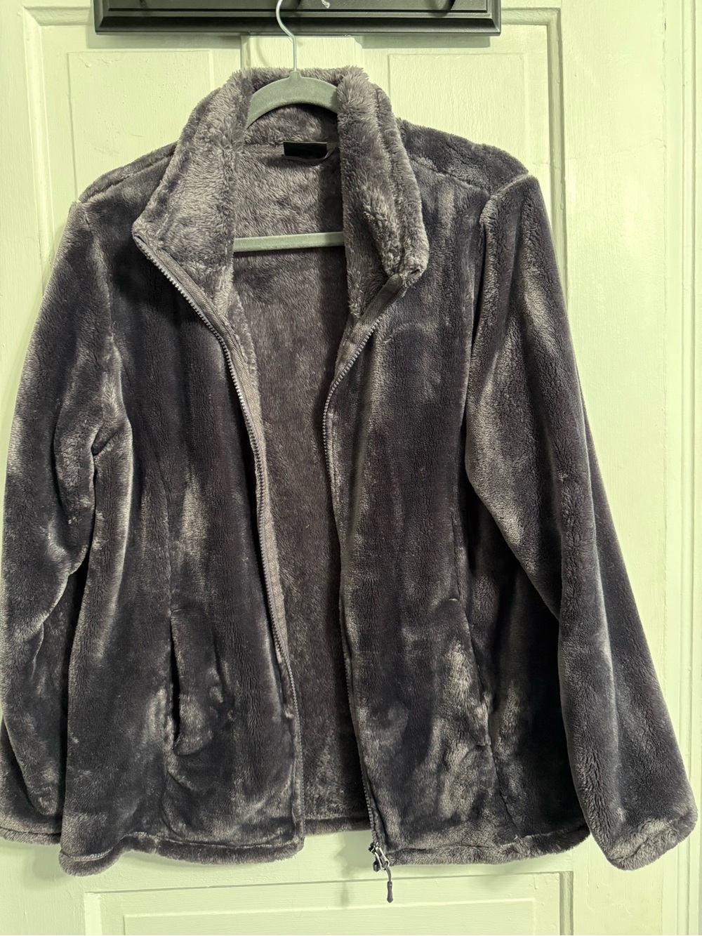 Plush Faux Fur Zip-Up Jacket - Gray
